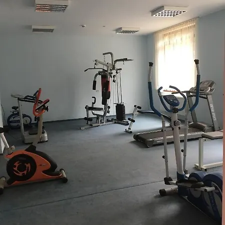 Hotel и 